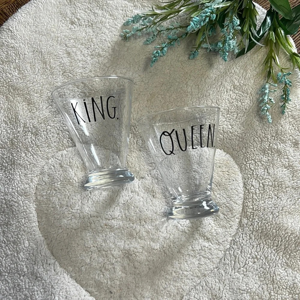 RAE DUNN  Baluster Knop Glasses